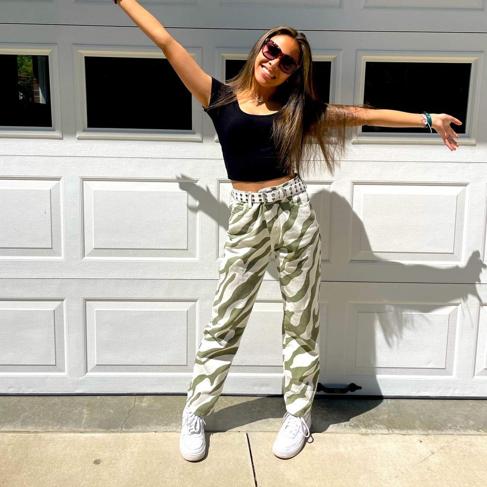 green & white oversized baggy jeans